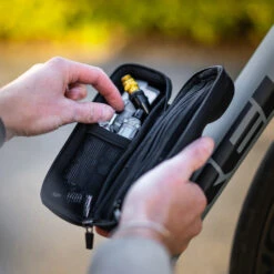 Lezyne Boîte à Outils Flow Caddy Pro -Promos Vélo Accessoires Boutique 200114 FlowToolCaddyPro TCD09622 Edit 1500 1800x1800
