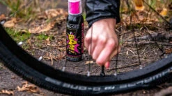 Muc-Off B.A.M ! Mousse De Latex Anti-crevaison 125ml -Promos Vélo Accessoires Boutique Muc Off B A M 20032 4